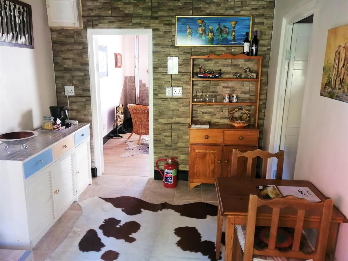 Squirrels Corner Bed & Breakfast Montagu Luaran gambar
