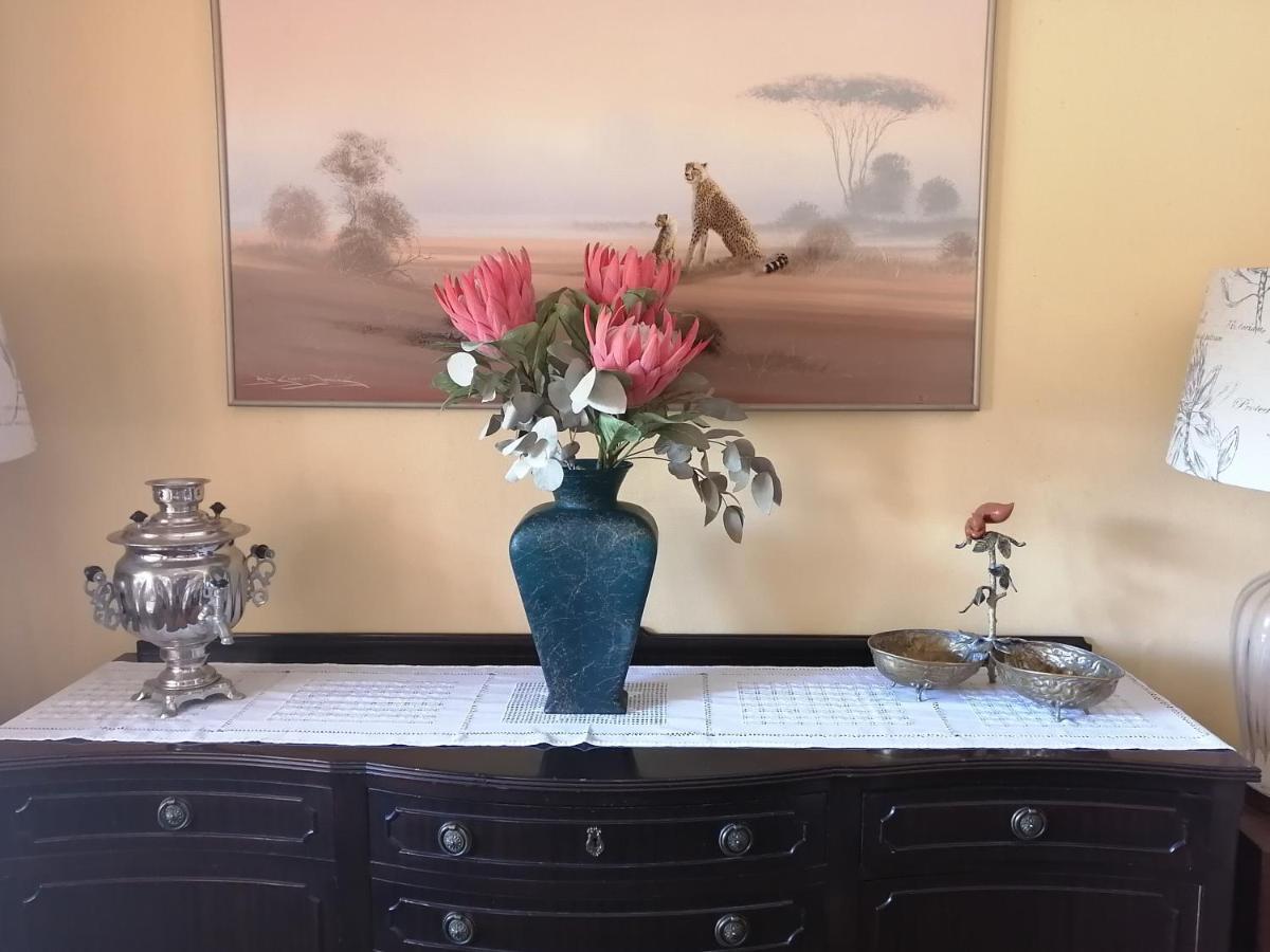Squirrels Corner Bed & Breakfast Montagu Luaran gambar