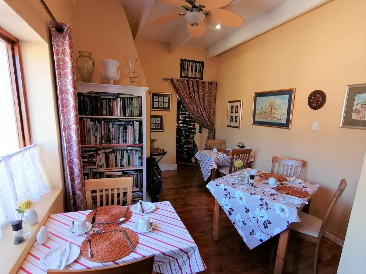 Squirrels Corner Bed & Breakfast Montagu Luaran gambar