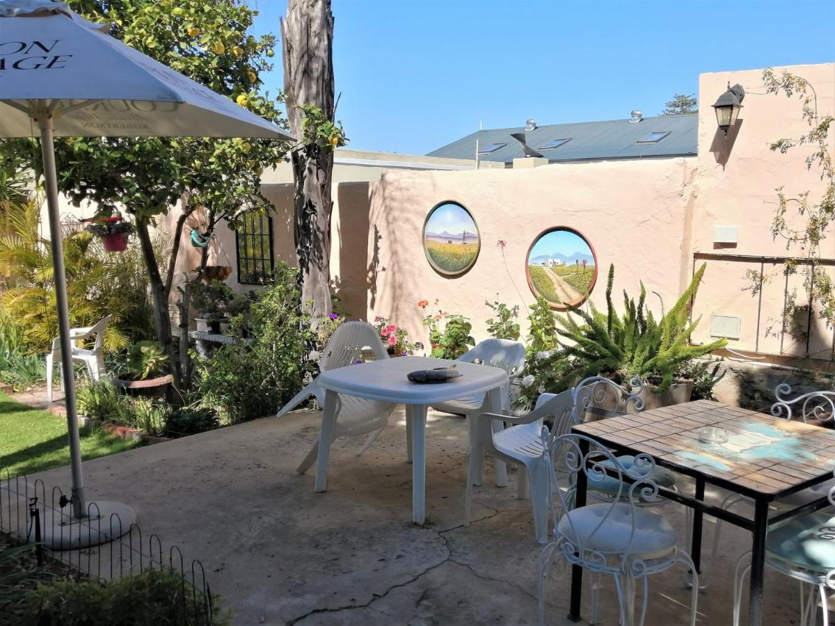 Squirrels Corner Bed & Breakfast Montagu Luaran gambar