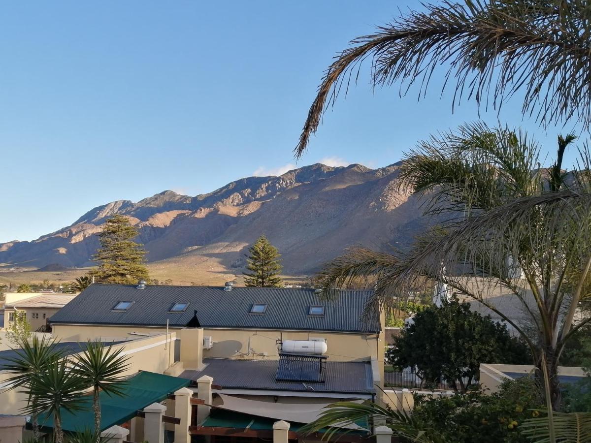 Squirrels Corner Bed & Breakfast Montagu Luaran gambar